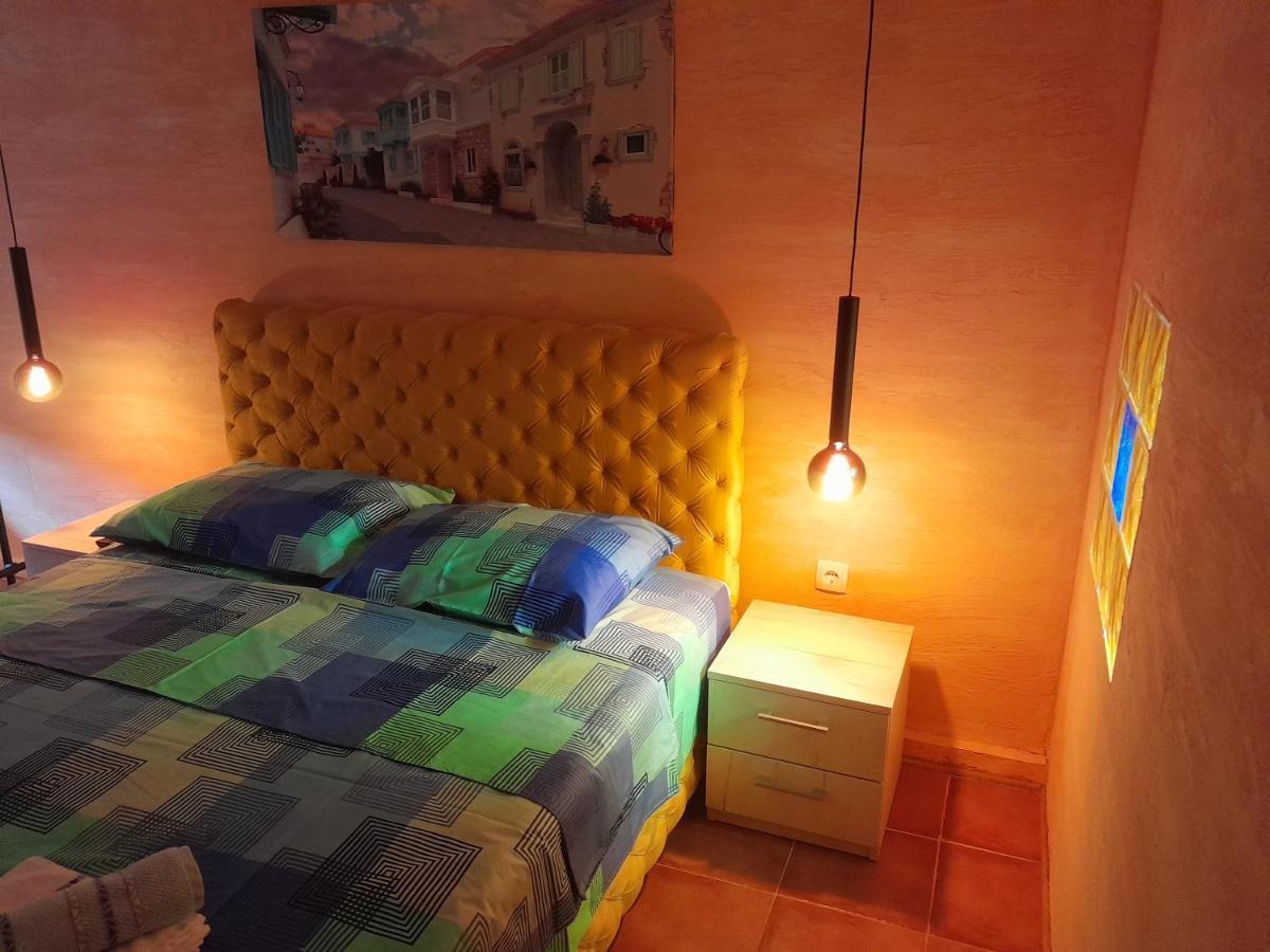 Golden House Apartments Čačak Esterno foto