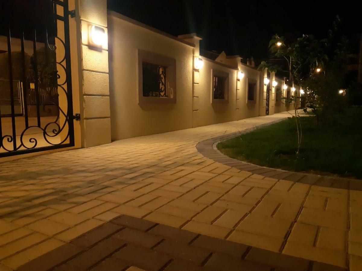 Golden House Apartments Čačak Esterno foto