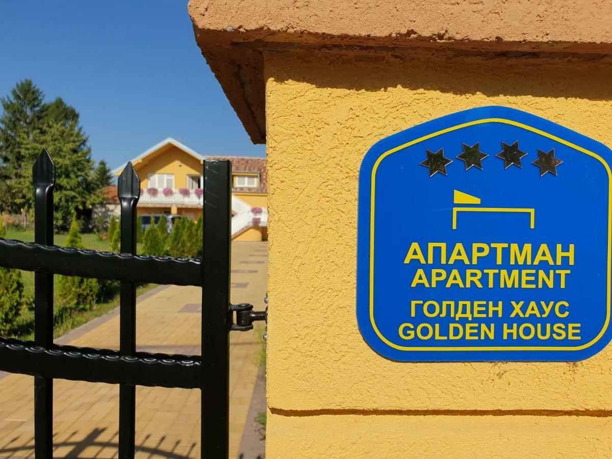 Golden House Apartments Čačak Esterno foto